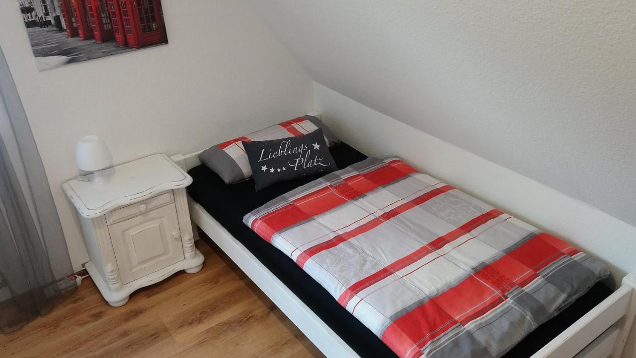 Privates Einzelzimmer Bei Der Weser-Ems-Halle Oldenburg Eksteriør billede